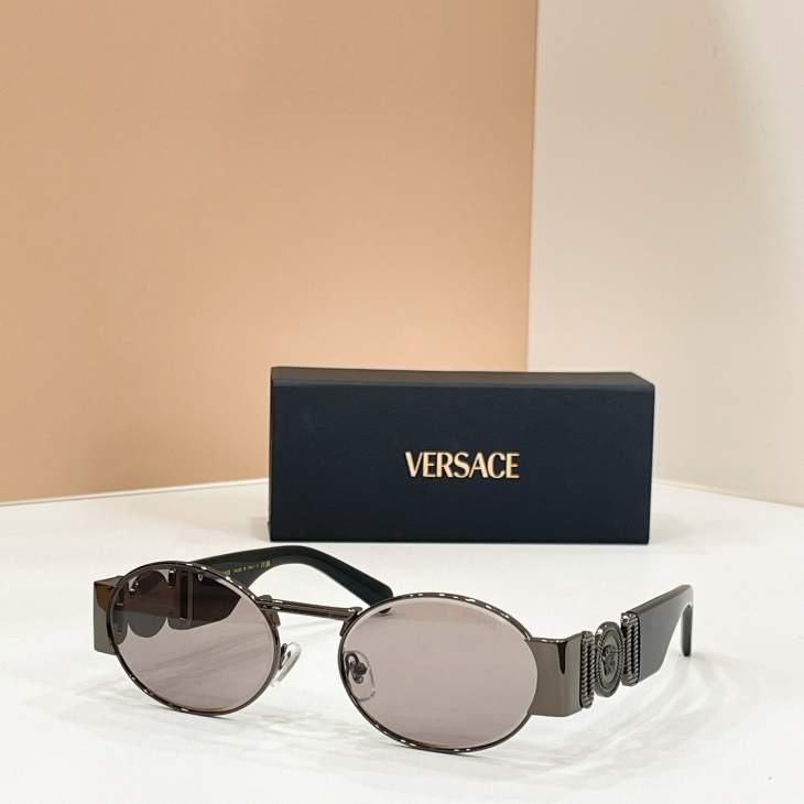 Picture of Versace Sunglasses _SKUfw80235963fw
